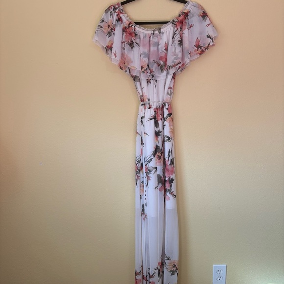 Floral Off-Shoulder Maxi Dress - Picture 2 of 4